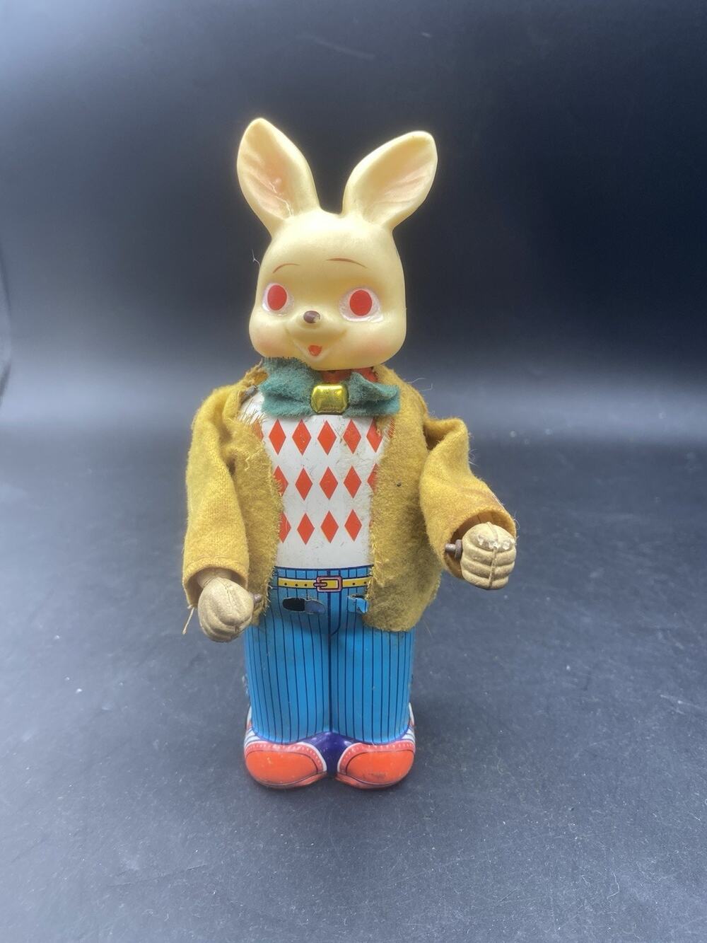 VTG 1950’s Wind Up Toy Tin Litho Rabbit Playing A“ Drum ” Made in Japan